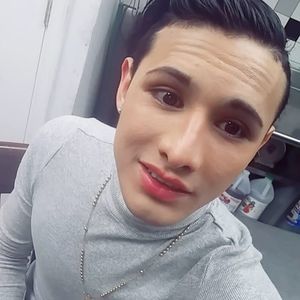 Meet your Posher, Hernandez